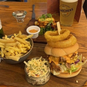 399677483_2007826559580984_2541809702416012408_n